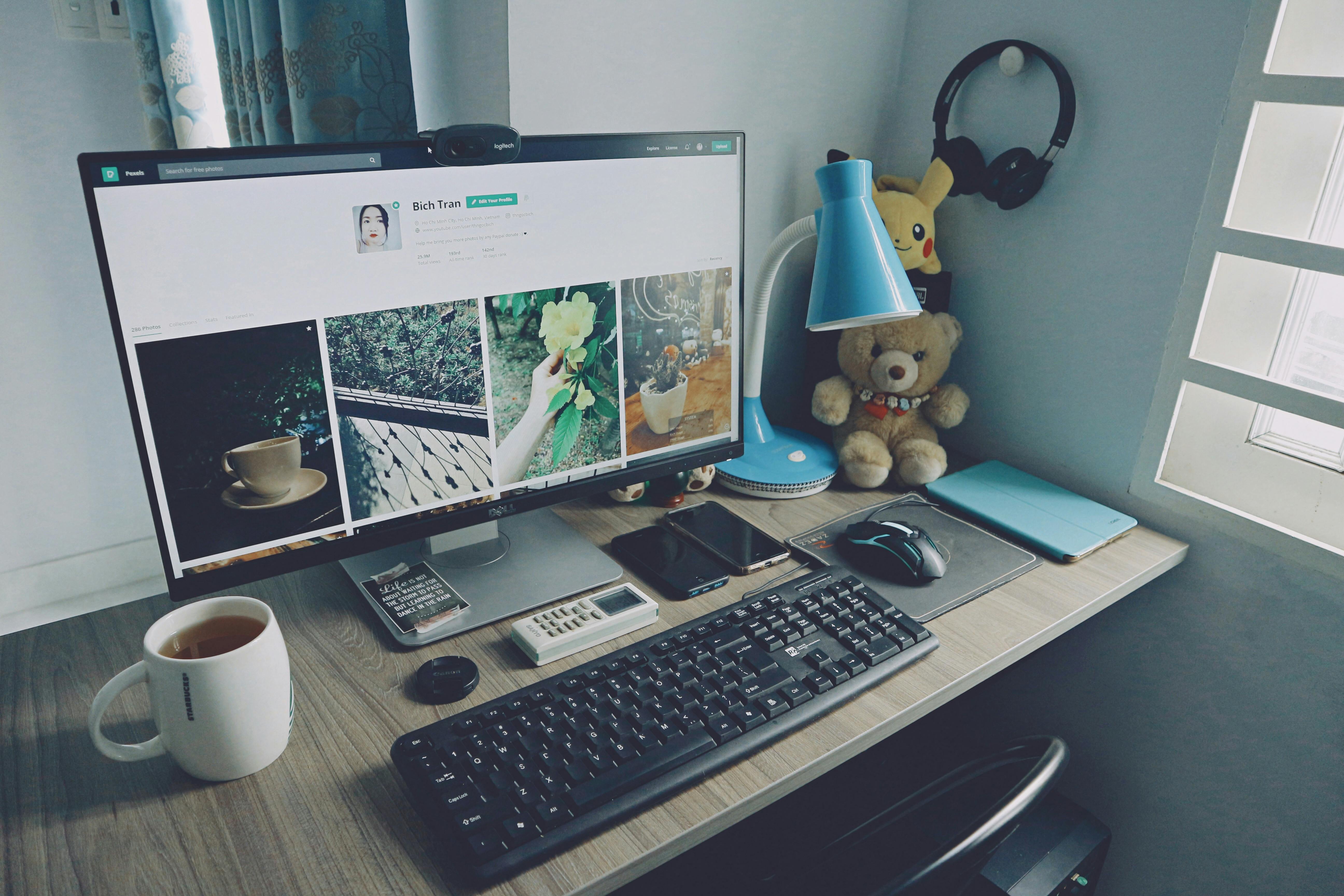 HTML5 Bootstrap Template by colorlib.com